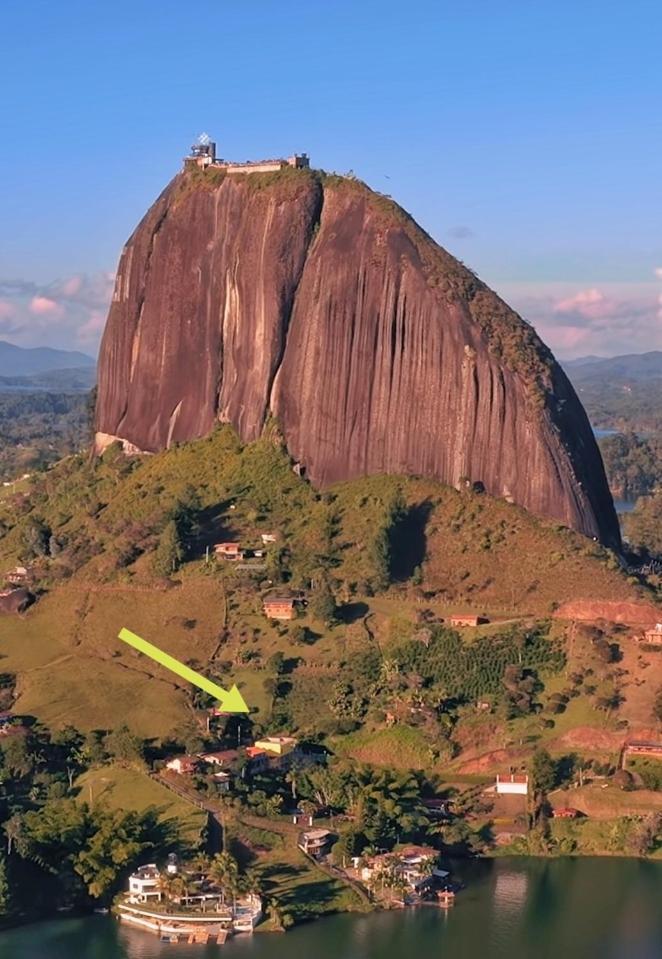 Descanso Bajo La Piedra Del Penol Appartement *